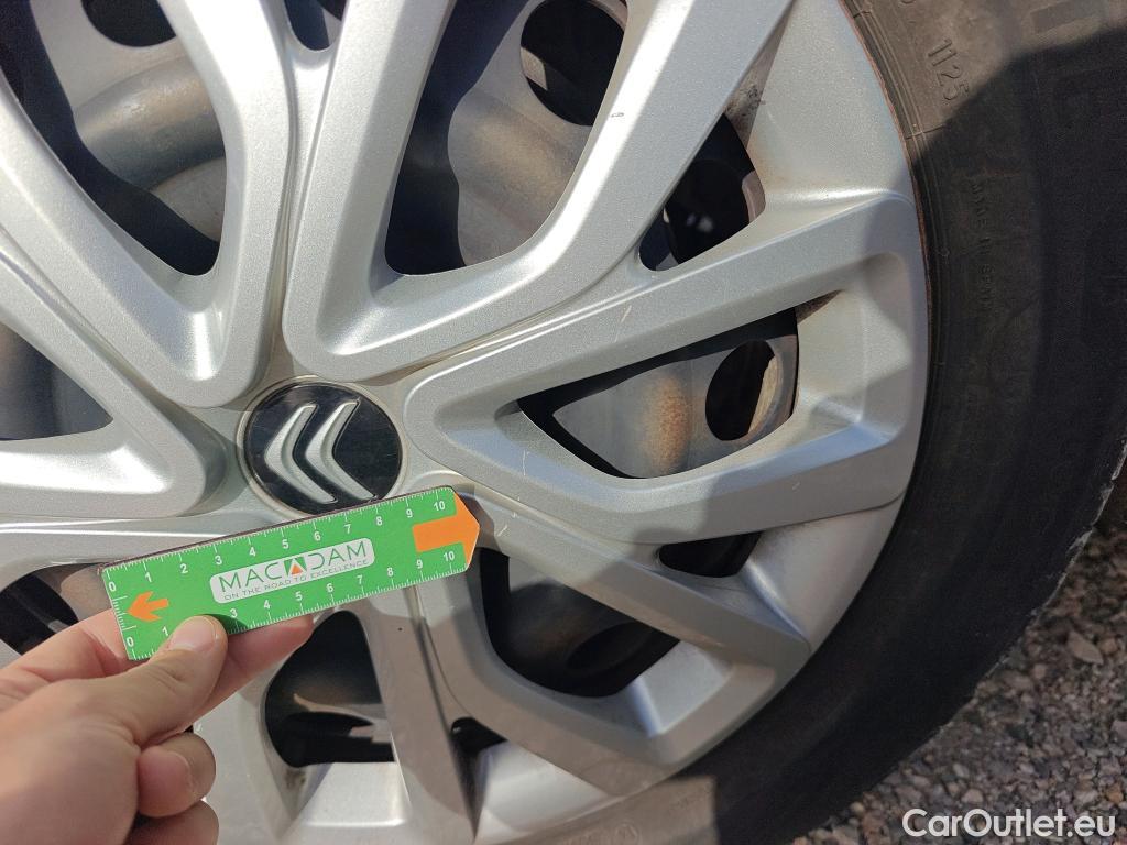  Citroen  Berlingo CITROEN  / 2018 / 4P / monovolumen compacto Talla M BlueHDi 100 S&S LIVE PACK #75