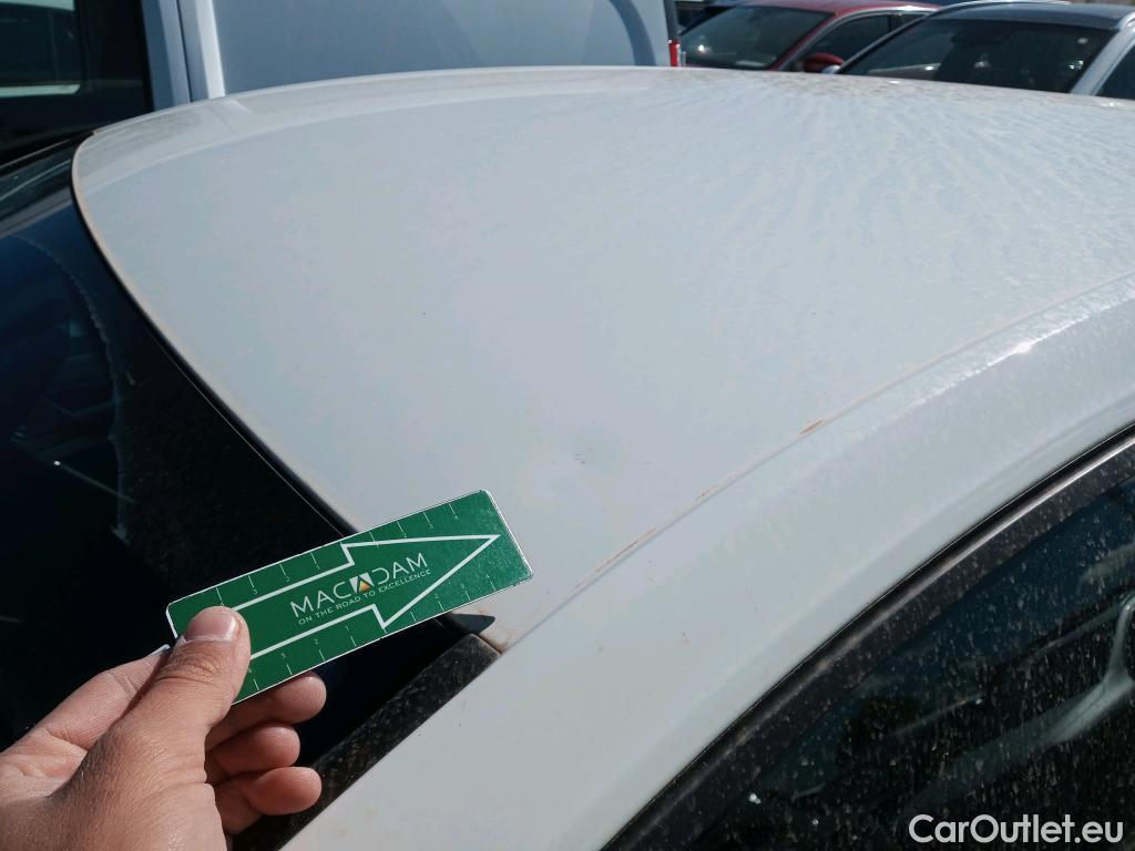  Volkswagen  Golf  VOLKSWAGEN / 2016 / 5P / berlina con portón e-ePower 110 kW (136CV) #12