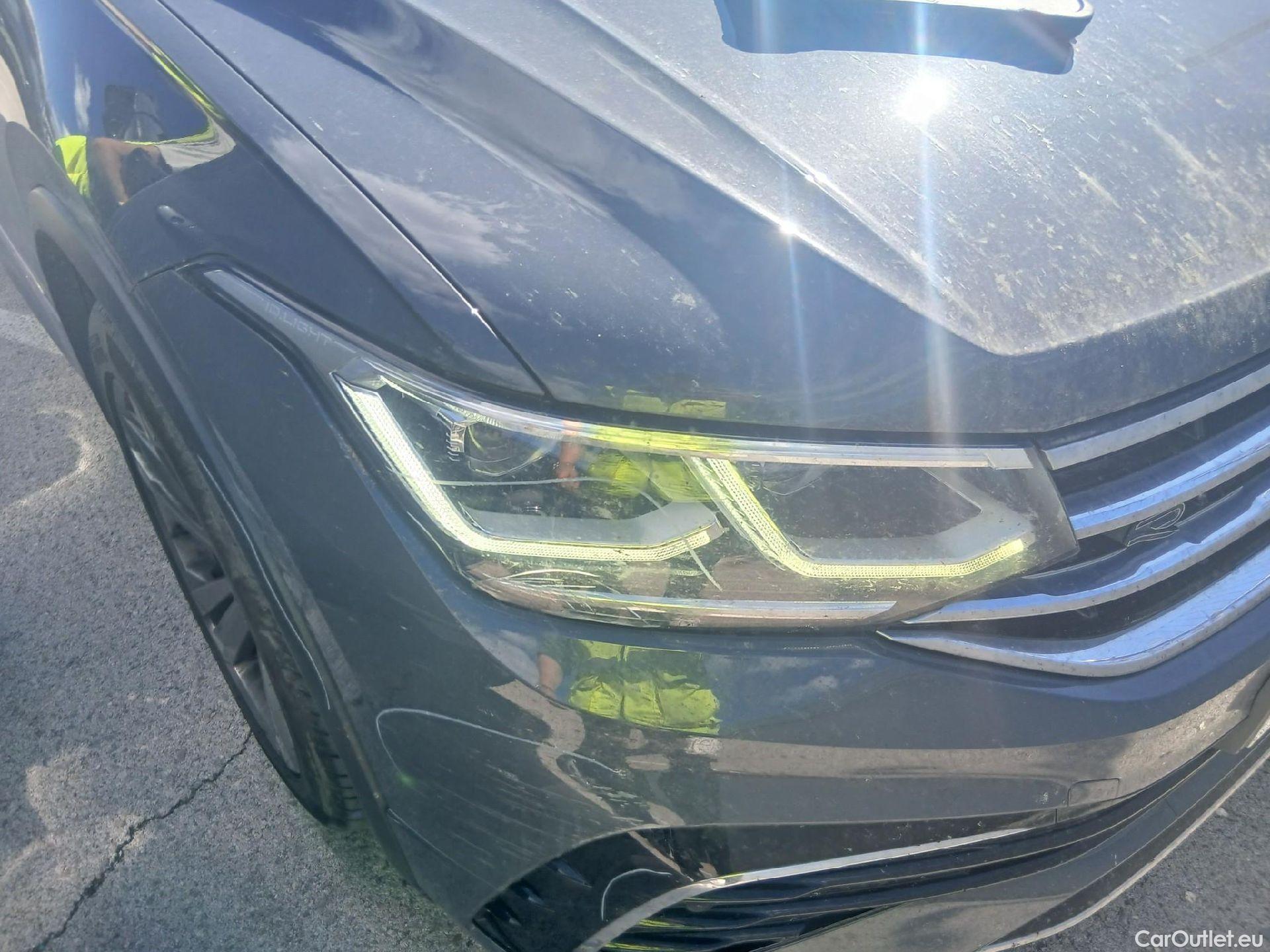  Volkswagen  Tiguan VOLKSWAGEN  / 2020 / 5P / todoterreno R-Line 2.0 TDI 110kW (150CV) DSG #46