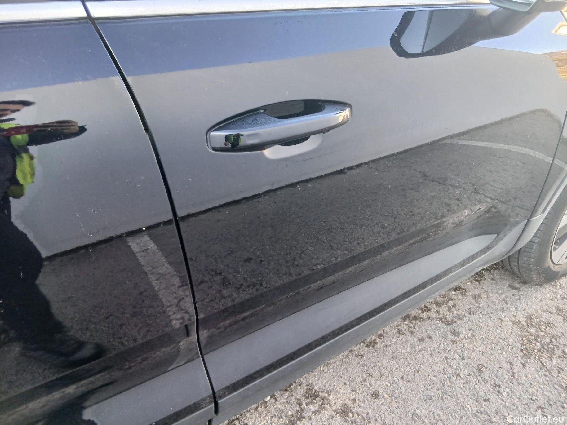  Volvo  XC 40 VOLVO XC40 / 2021 / 5P / todoterreno 1.5 T4 Recharge PHEV Core Auto #24