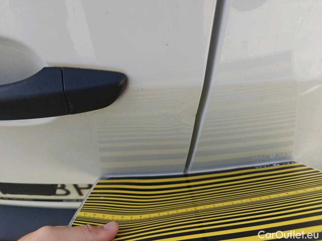  Citroen  Berlingo CITROEN  / 2018 / 4P / monovolumen compacto Talla M BlueHDi 100 S&S LIVE PACK #7