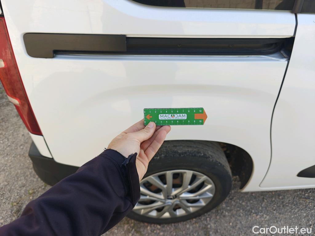  Citroen  Berlingo CITROEN  / 2018 / 4P / monovolumen compacto Talla M BlueHDi 100 S&S LIVE PACK #62