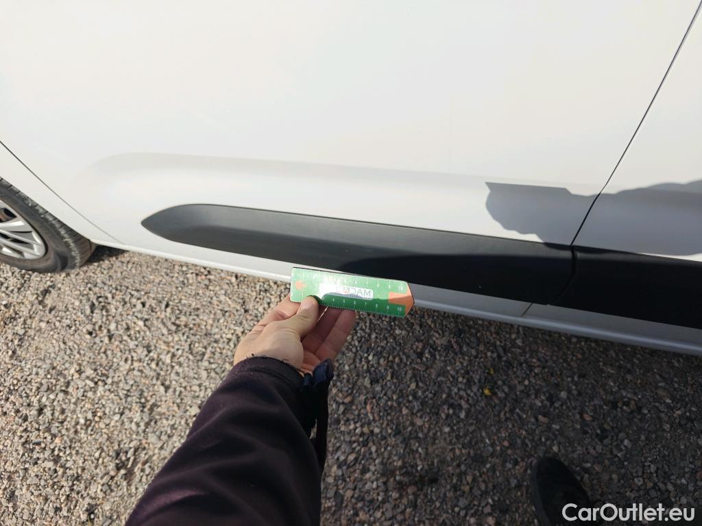  Citroen  Berlingo CITROEN  / 2018 / 4P / monovolumen compacto Talla M BlueHDi 100 S&S LIVE PACK #48