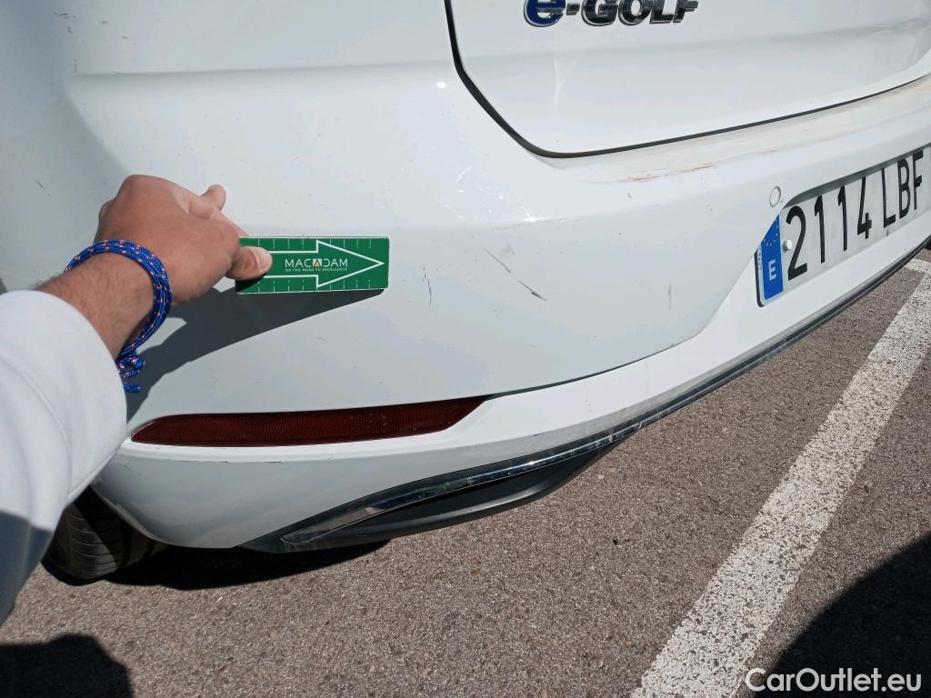  Volkswagen  Golf  VOLKSWAGEN / 2016 / 5P / berlina con portón e-ePower 110 kW (136CV) #14