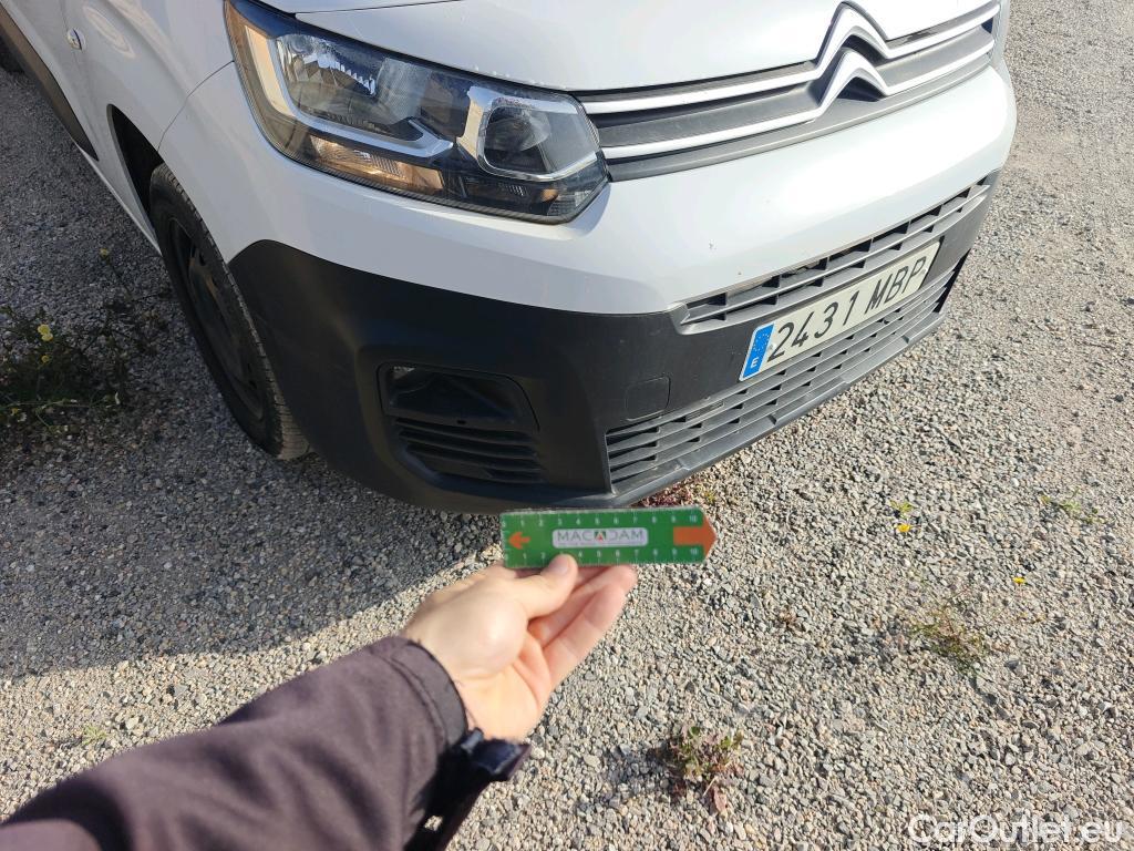  Citroen  Berlingo CITROEN  / 2018 / 4P / monovolumen compacto Talla M BlueHDi 100 S&S LIVE PACK #26