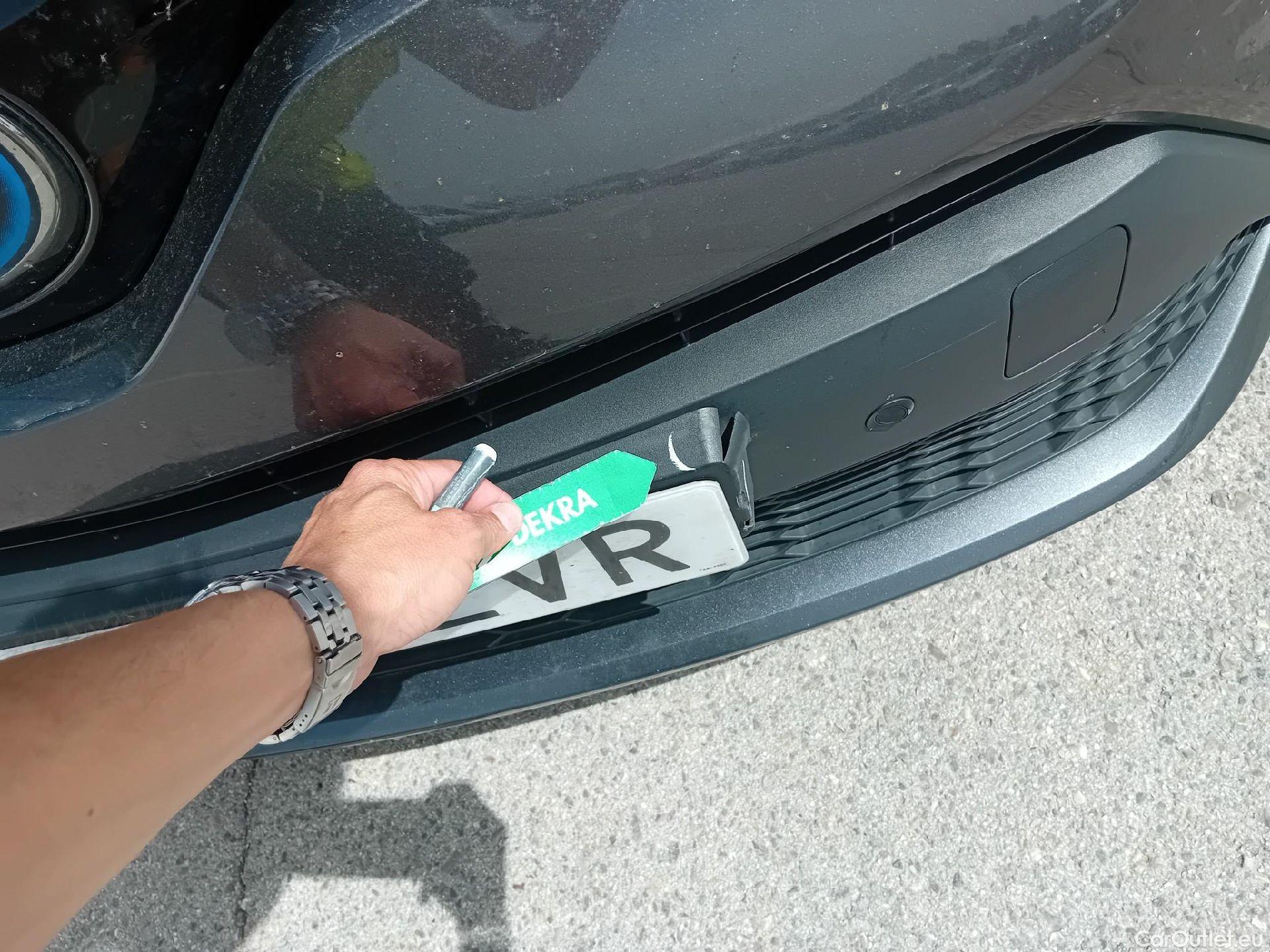  Toyota  C-HR TOYOTA  / 2019 / 5P / todoterreno 1.8 125H Advance #5