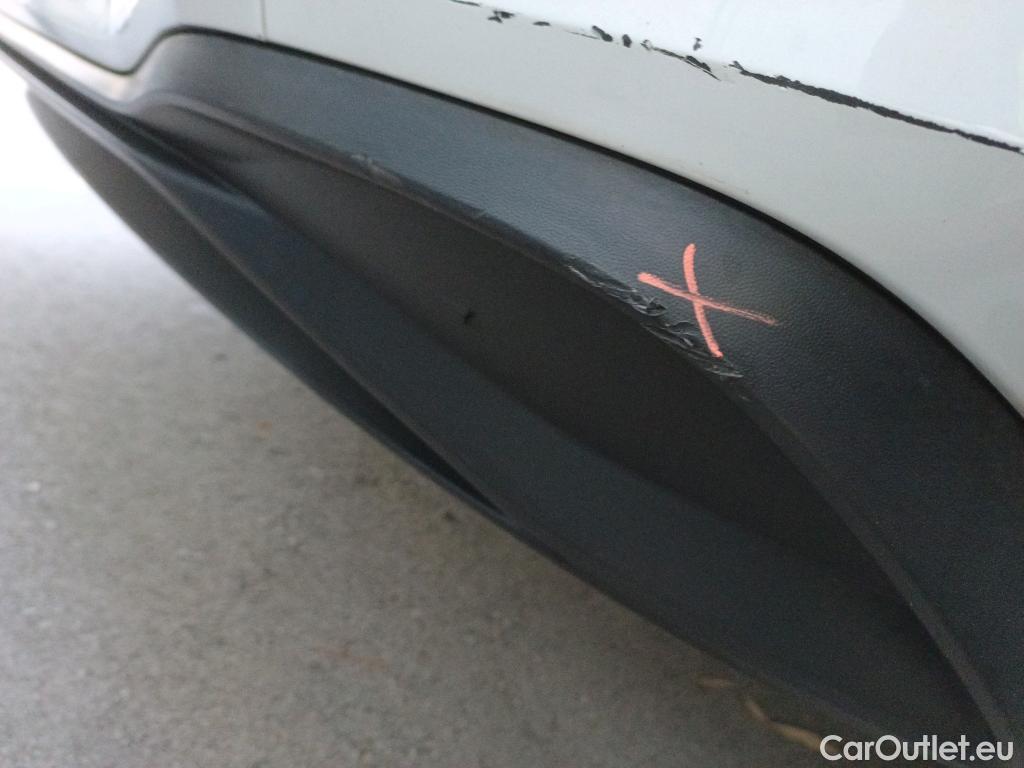  Volkswagen  Golf  VOLKSWAGEN / 2020 / 5P / berlina con portón Life 2.0 TDI 85kW (115CV) DSG #6