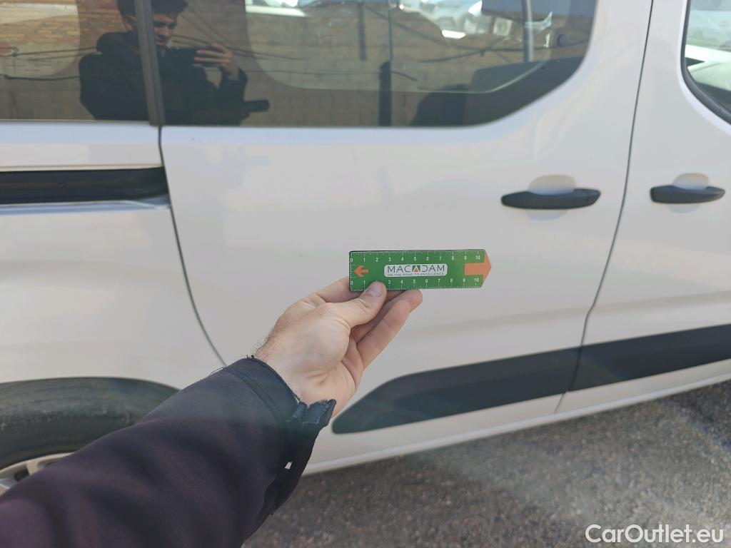  Citroen  Berlingo CITROEN  / 2018 / 4P / monovolumen compacto Talla M BlueHDi 100 S&S LIVE PACK #41