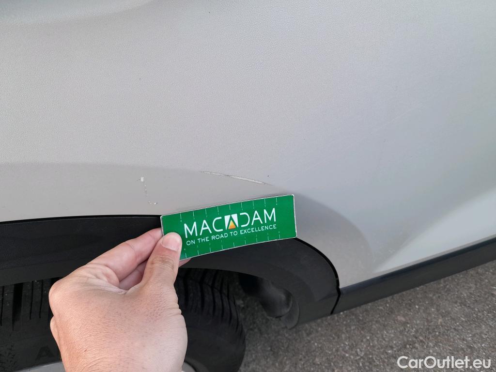  Volkswagen  T-ROC VOLKSWAGEN  / 2021 / 5P / todoterreno Life 1.5 TSI 110kW (150CV) DSG #17