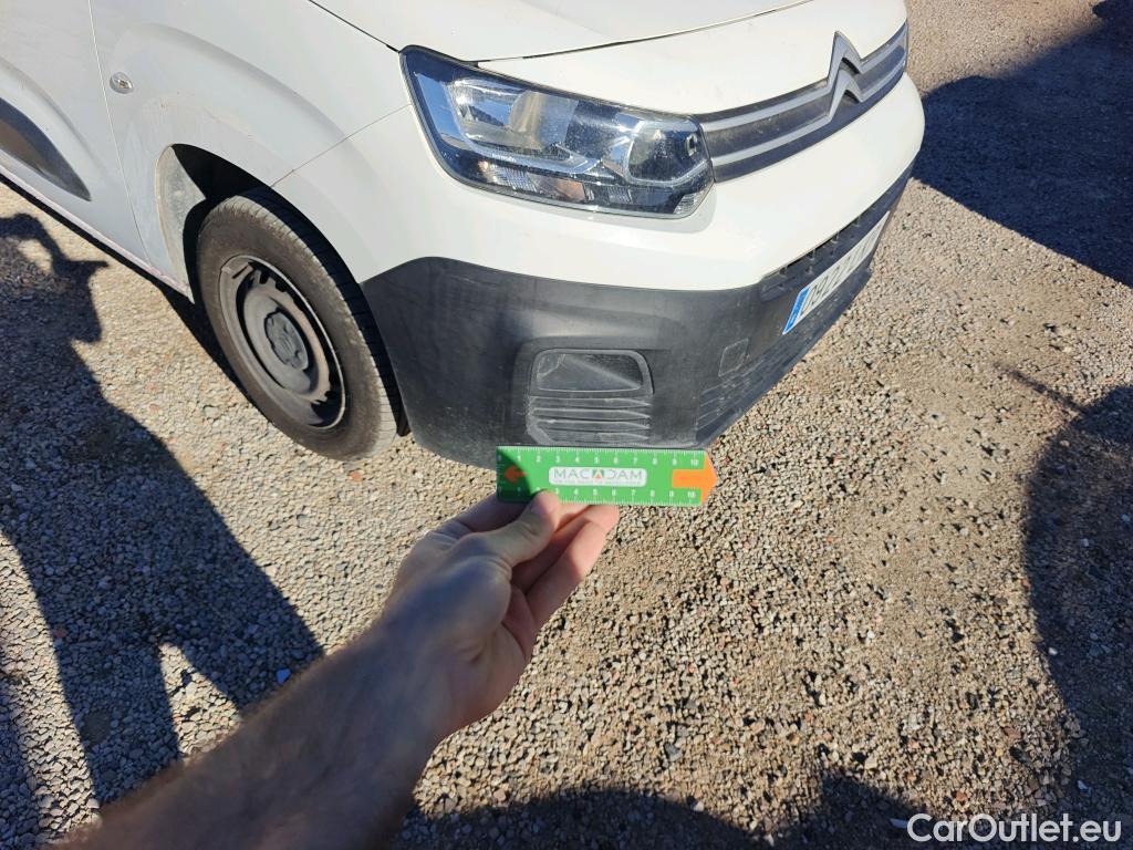  Citroen  Berlingo CITROEN  / 2018 / 3P / furgón derivado de turismo Talla M BlueHDi 100 CONTROL #77