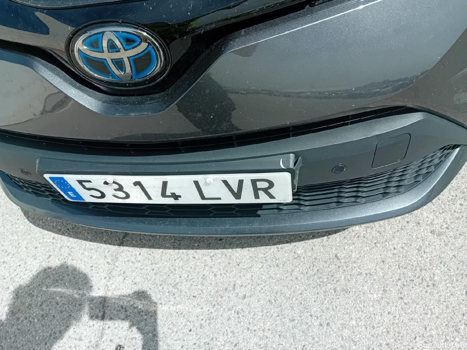  Toyota  C-HR TOYOTA  / 2019 / 5P / todoterreno 1.8 125H Advance #4