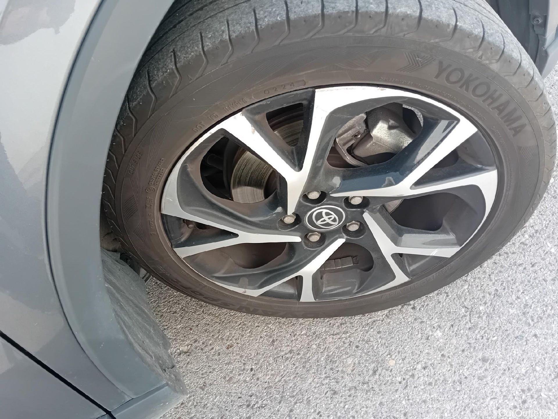  Toyota  C-HR TOYOTA  / 2019 / 5P / todoterreno 1.8 125H Advance #12