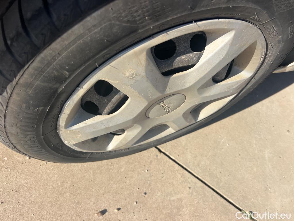  Dacia  Dokker DACIA  / 2013 / 4P / furgón derivado de turismo Van Essential Blue dCi 70kW (95CV) #41