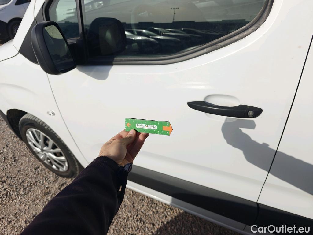  Citroen  Berlingo CITROEN  / 2018 / 4P / monovolumen compacto Talla M BlueHDi 100 S&S LIVE PACK #4