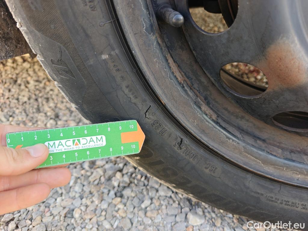  Citroen  Berlingo CITROEN  / 2018 / 4P / monovolumen compacto Talla M BlueHDi 100 S&S LIVE PACK #21