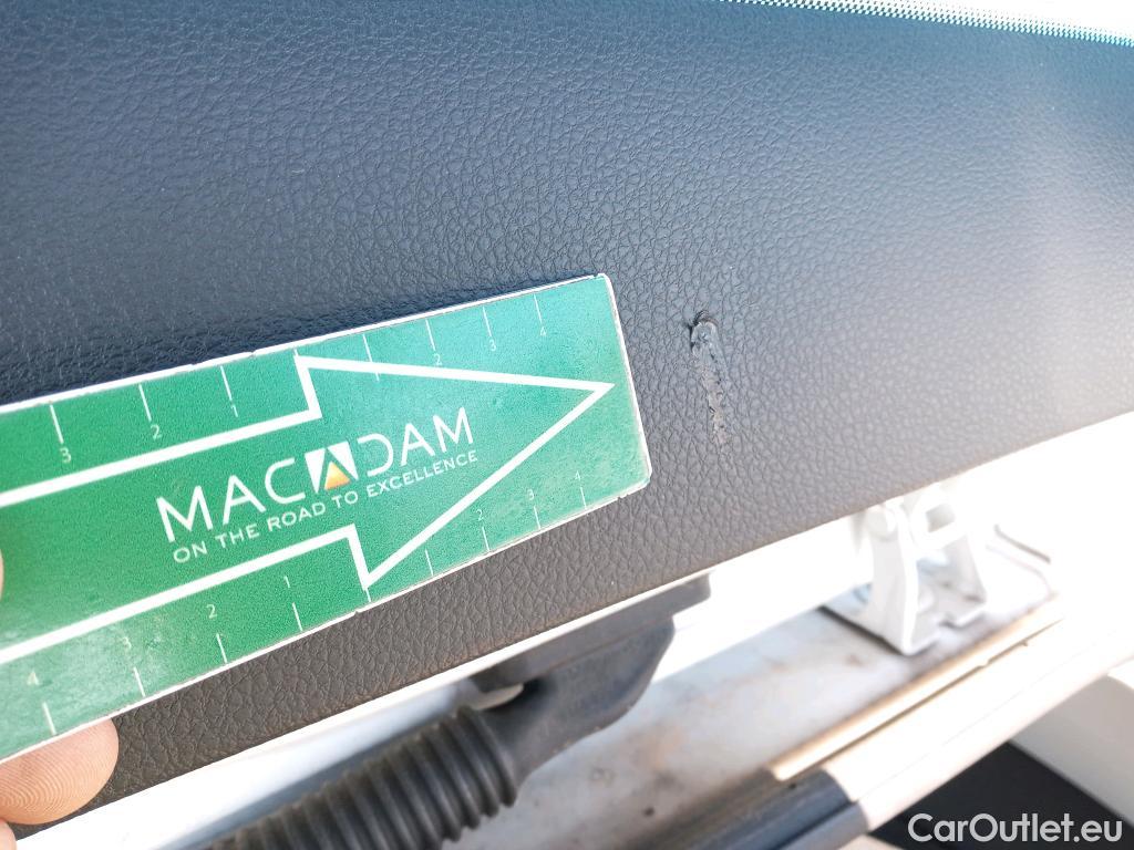  Volkswagen  Golf  VOLKSWAGEN / 2016 / 5P / berlina con portón e-ePower 110 kW (136CV) #5