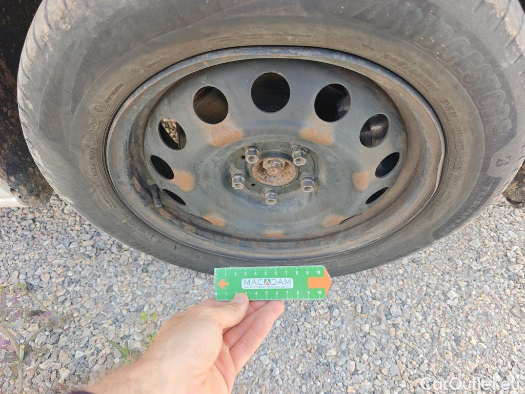  Citroen  Berlingo CITROEN  / 2018 / 4P / monovolumen compacto Talla M BlueHDi 100 S&S LIVE PACK #56