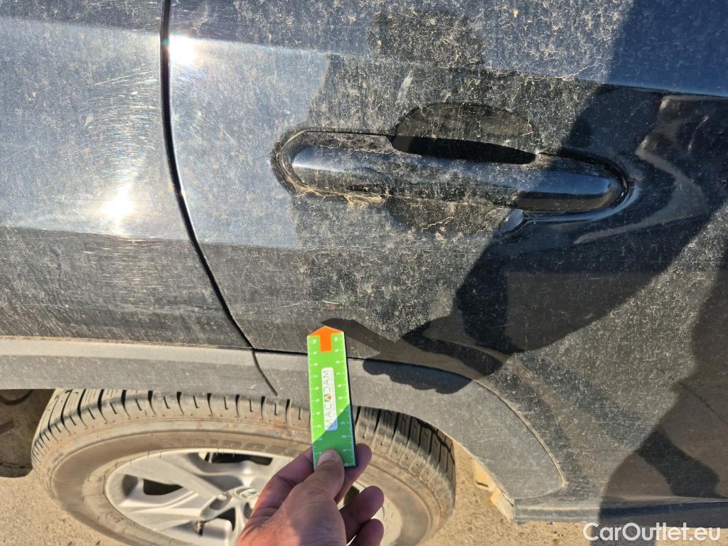  Toyota  RAV4 TOYOTA  / 2018 / 5P / todoterreno 2.5l 220H Business 4WD #20