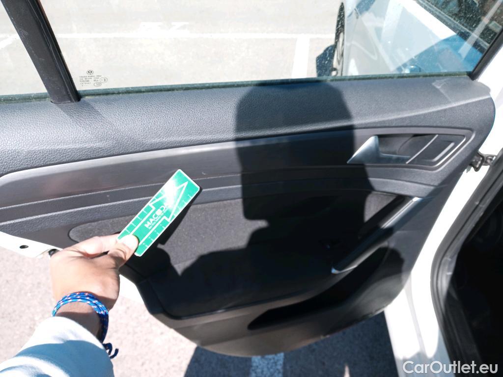  Volkswagen  Golf  VOLKSWAGEN / 2016 / 5P / berlina con portón e-ePower 110 kW (136CV) #8