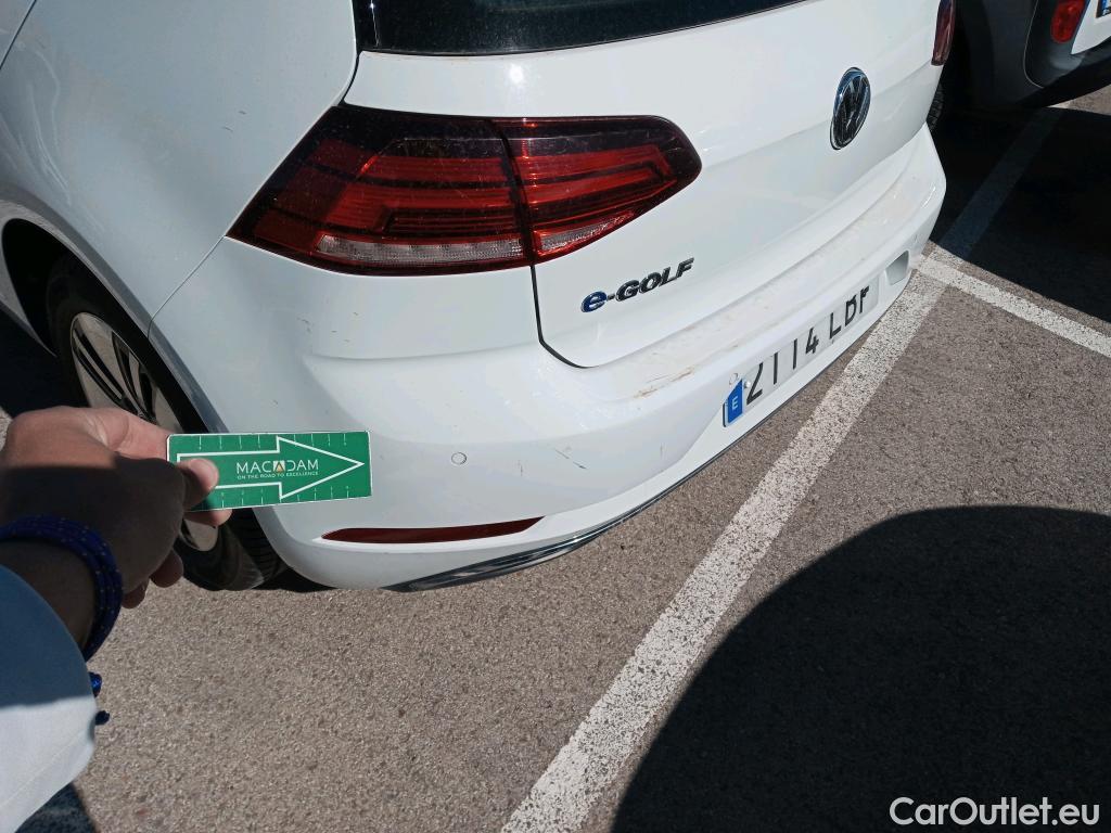  Volkswagen  Golf  VOLKSWAGEN / 2016 / 5P / berlina con portón e-ePower 110 kW (136CV) #15