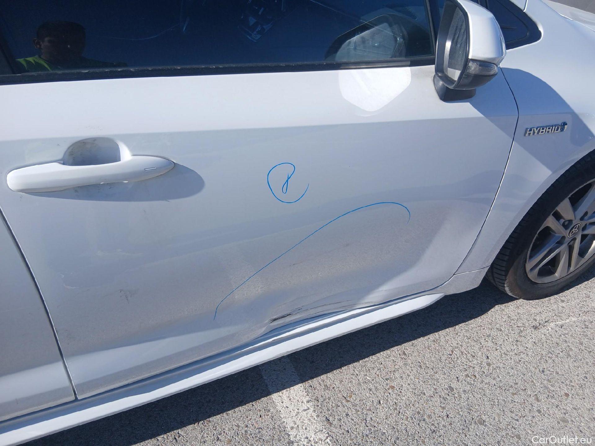  Toyota  Corolla TOYOTA  / 2019 / 5P / familiar 1.8 125H ACTIVE TECH E-CVT TOU SPORT #27