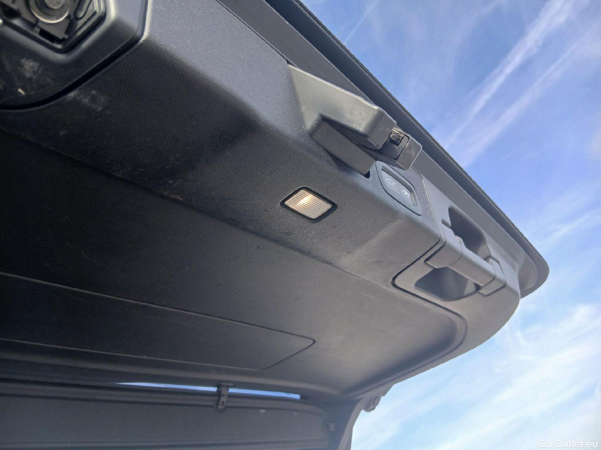  Volvo  XC60 VOLVO  / 2017 / 5P / todoterreno 2.0 B4 D Inscription Auto #3