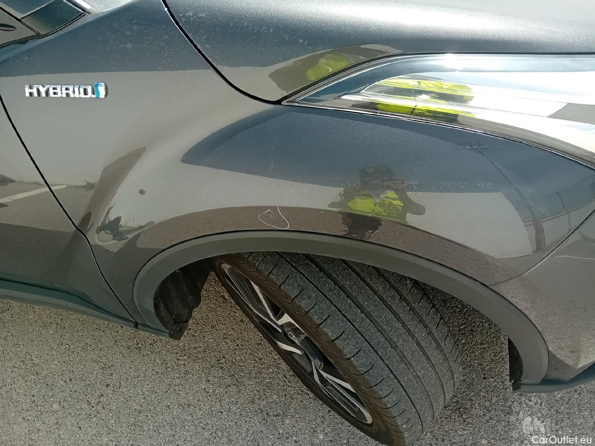  Toyota  C-HR TOYOTA  / 2019 / 5P / todoterreno 1.8 125H Advance #22