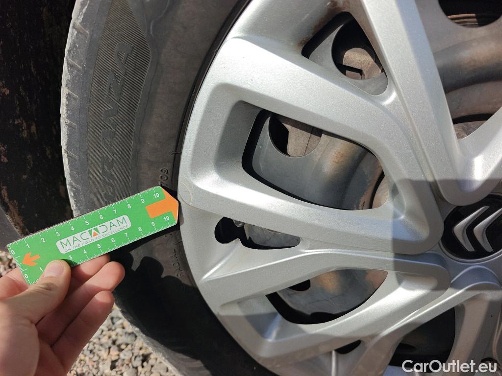  Citroen  Berlingo CITROEN  / 2018 / 4P / monovolumen compacto Talla M BlueHDi 100 S&S LIVE PACK #73