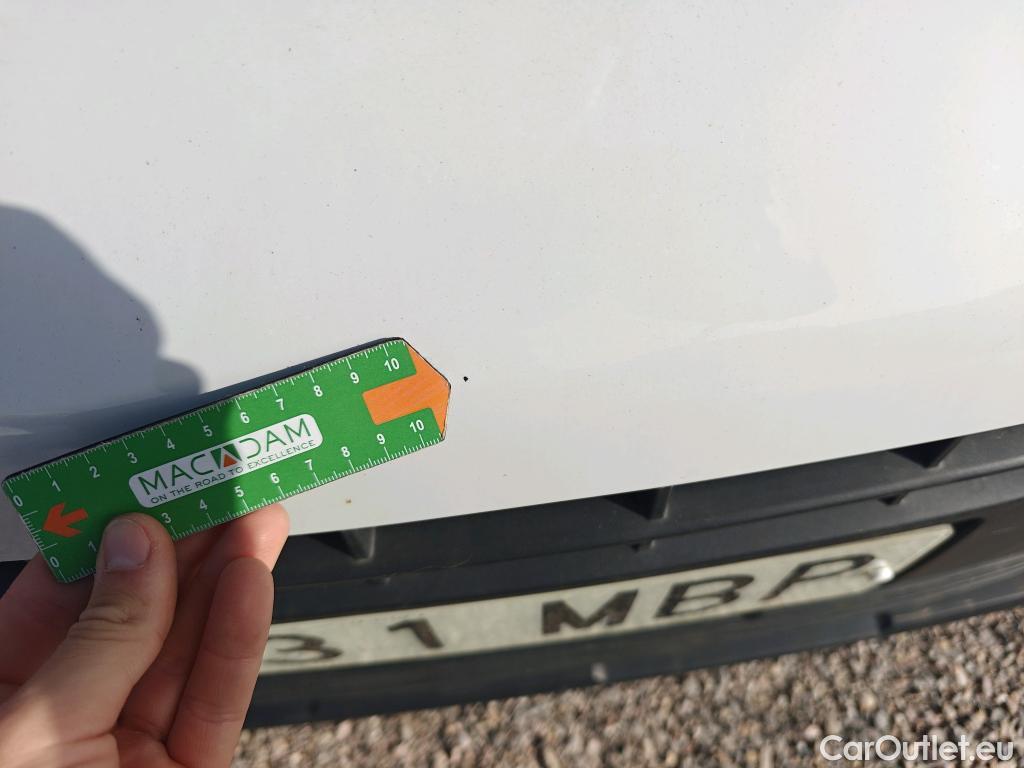  Citroen  Berlingo CITROEN  / 2018 / 4P / monovolumen compacto Talla M BlueHDi 100 S&S LIVE PACK #68