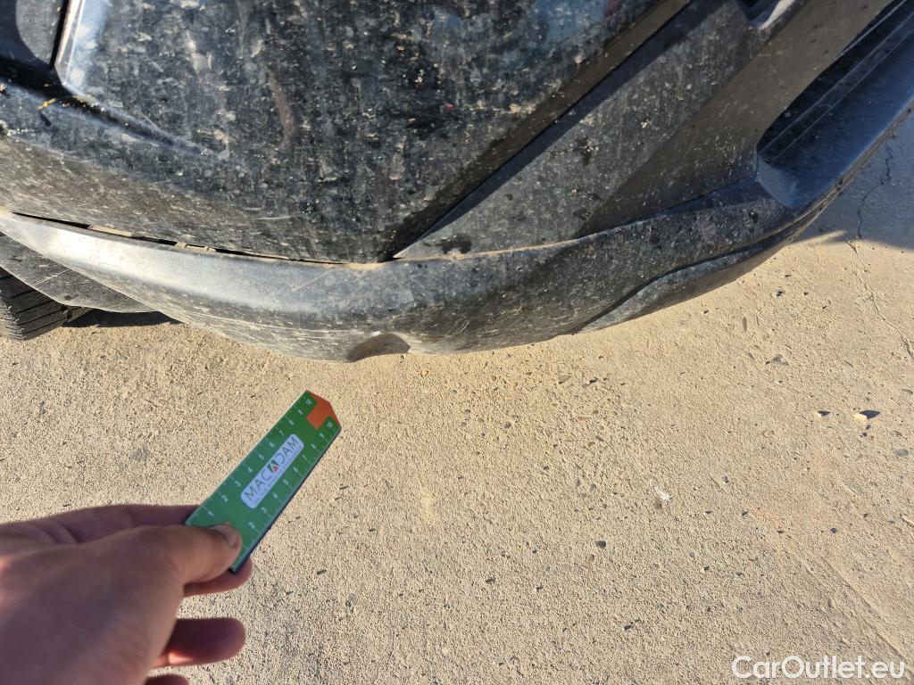  Toyota  RAV4 TOYOTA  / 2018 / 5P / todoterreno 2.5l 220H Business 4WD #6