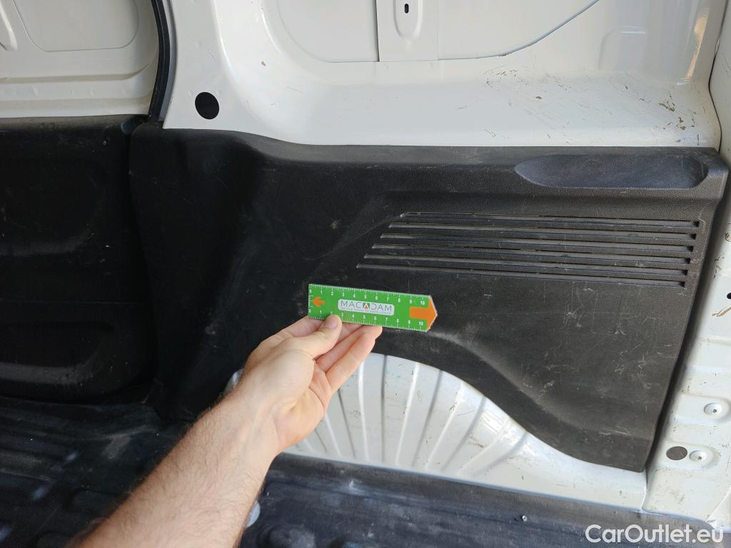  Citroen  Berlingo CITROEN  / 2018 / 3P / furgón derivado de turismo Talla M BlueHDi 100 CONTROL #3