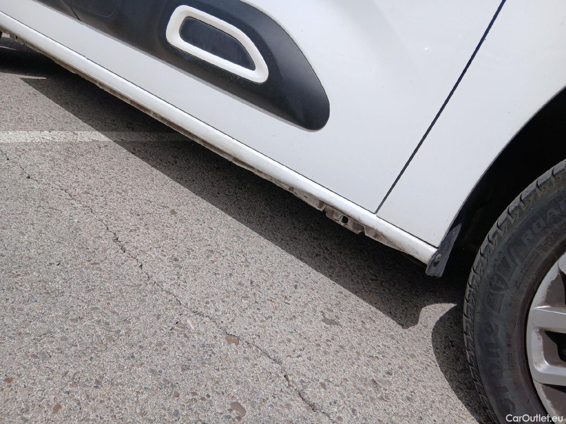  Citroen  Berlingo CITROEN  / 2018 / 5P / monovolumen compacto Talla M BlueHDi 100 S&S FEEL #45