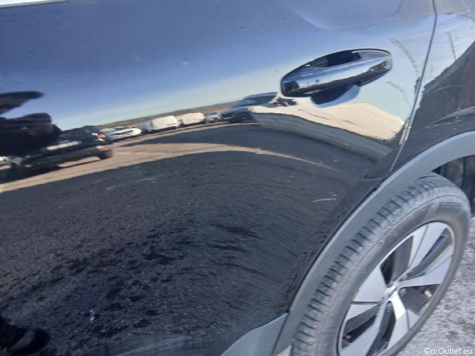  Volvo  XC 40 VOLVO XC40 / 2021 / 5P / todoterreno 1.5 T4 Recharge PHEV Core Auto #7