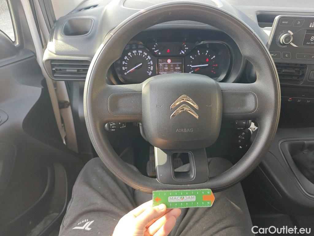  Citroen  Berlingo CITROEN  / 2018 / 4P / monovolumen compacto Talla M BlueHDi 100 S&S LIVE PACK #43