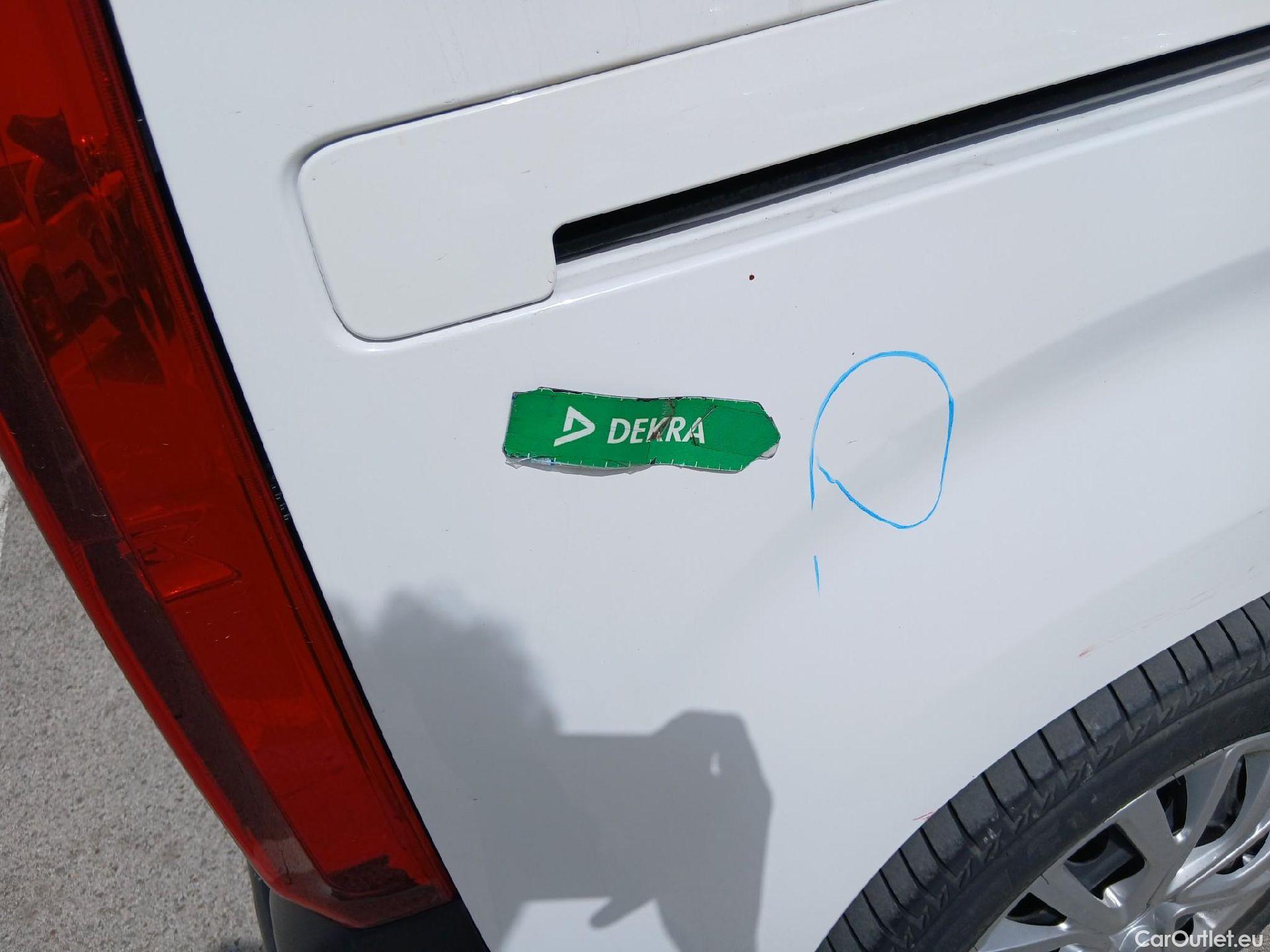  Citroen  Berlingo CITROEN  / 2018 / 5P / monovolumen compacto Talla M BlueHDi 100 S&S FEEL #43