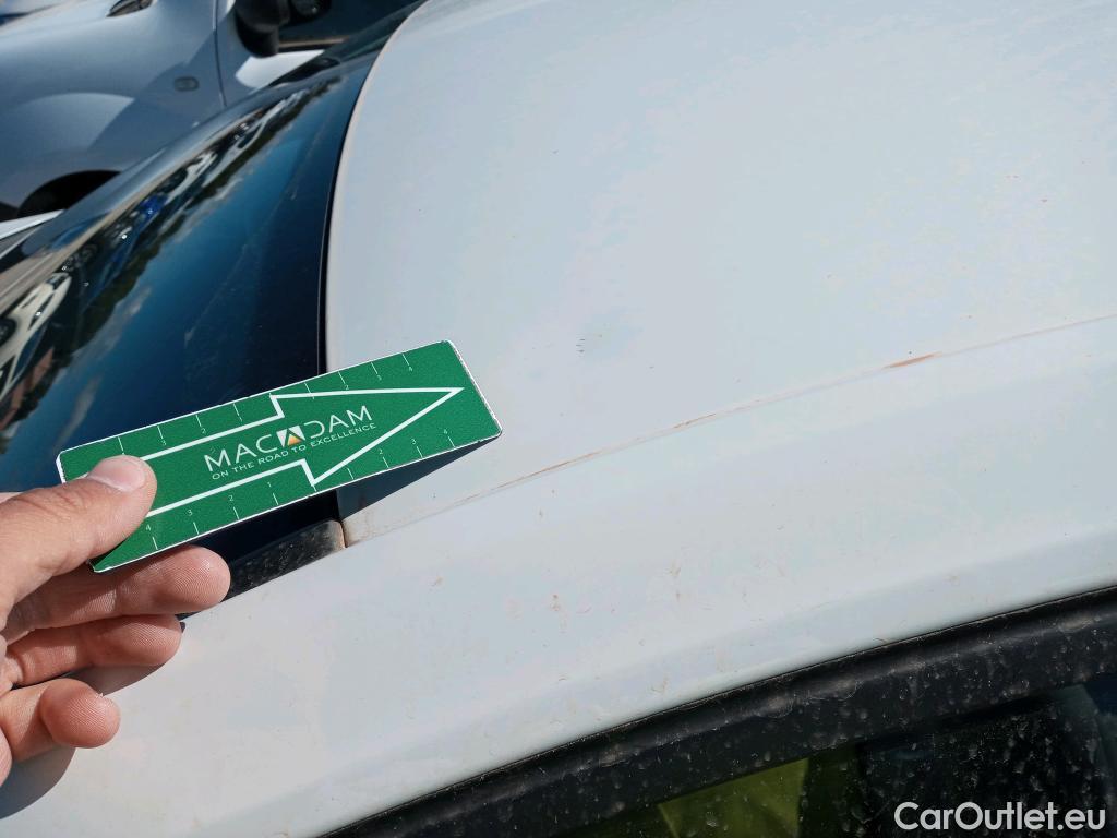  Volkswagen  Golf  VOLKSWAGEN / 2016 / 5P / berlina con portón e-ePower 110 kW (136CV) #11