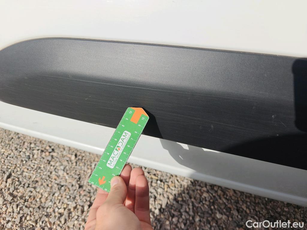  Citroen  Berlingo CITROEN  / 2018 / 4P / monovolumen compacto Talla M BlueHDi 100 S&S LIVE PACK #49