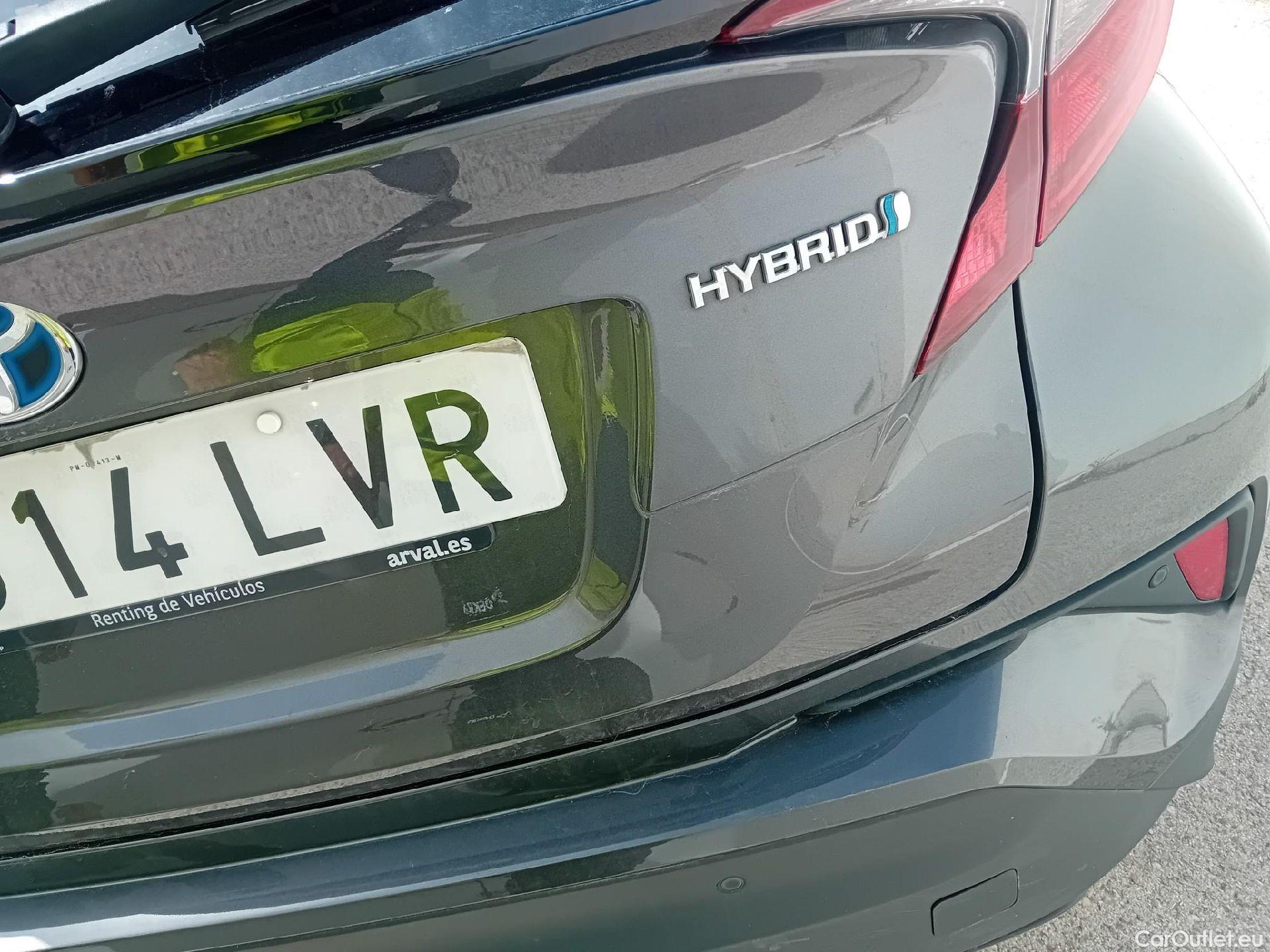  Toyota  C-HR TOYOTA  / 2019 / 5P / todoterreno 1.8 125H Advance #18