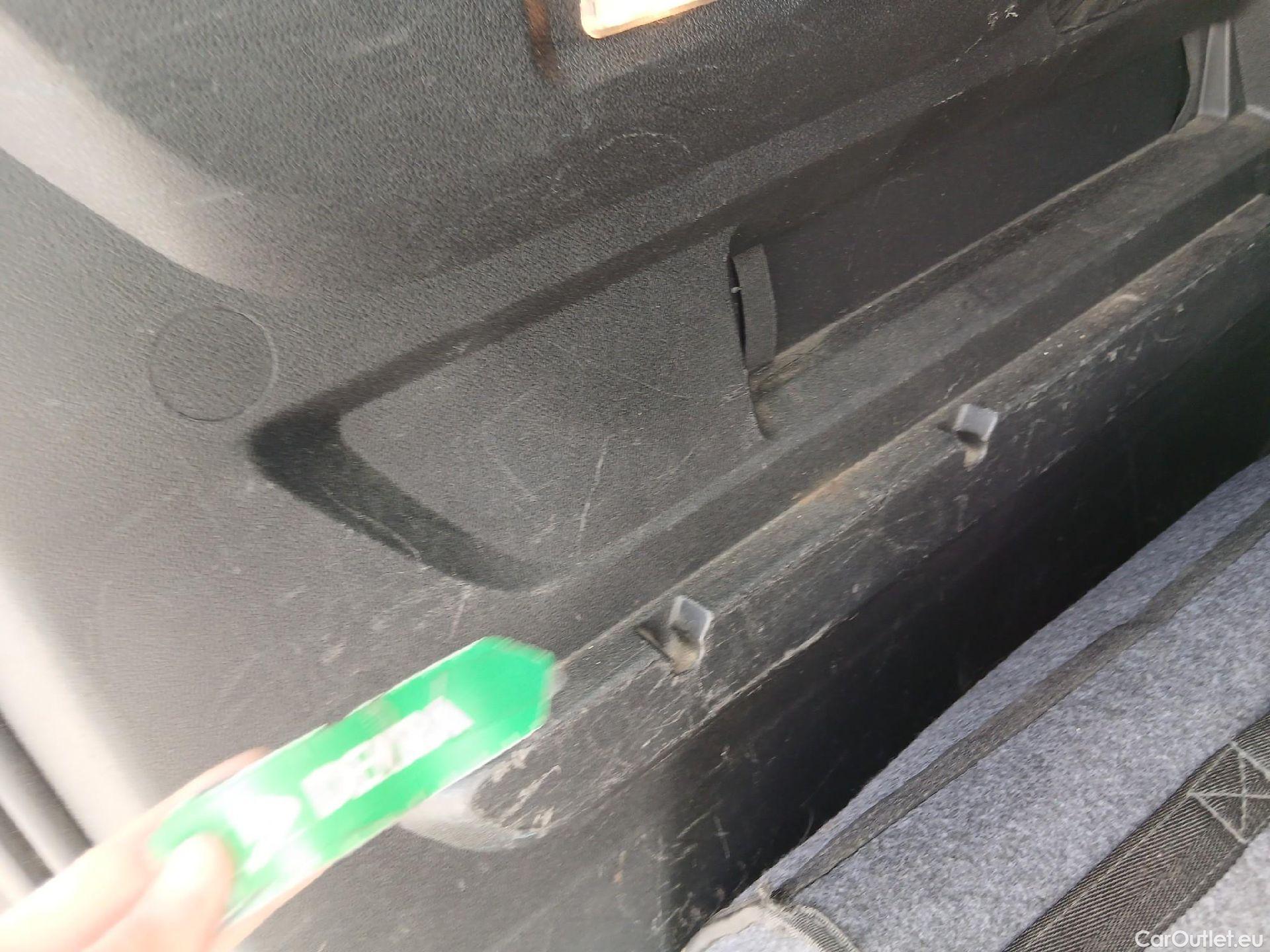  Citroen  Berlingo CITROEN  / 2018 / 5P / monovolumen compacto Talla M BlueHDi 100 S&S FEEL #36