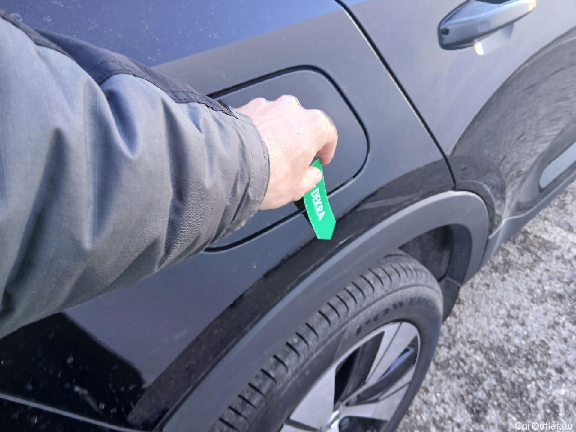  Volvo  XC 40 VOLVO XC40 / 2021 / 5P / todoterreno 1.5 T4 Recharge PHEV Core Auto #17