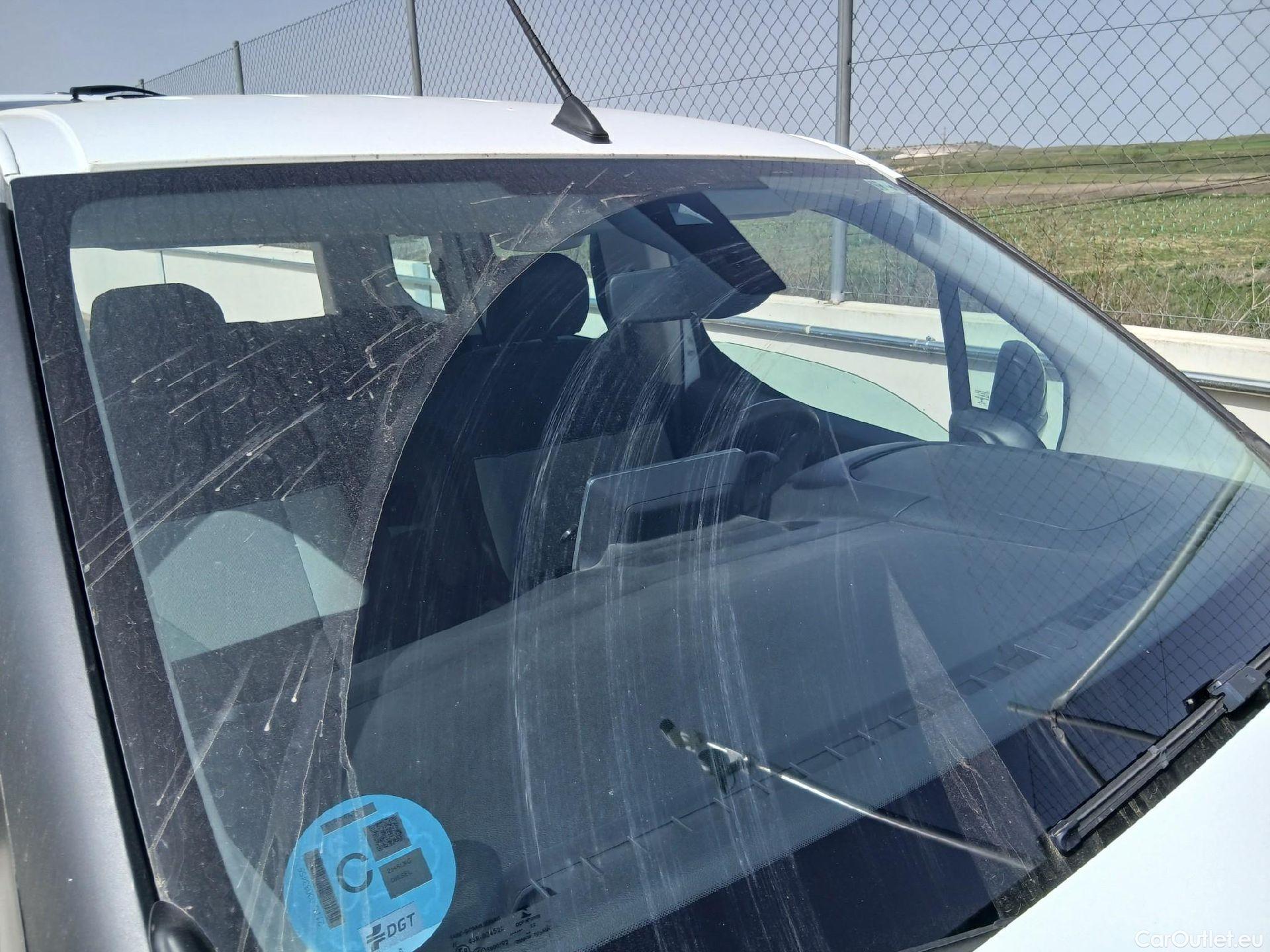  Citroen  Berlingo CITROEN  / 2018 / 5P / monovolumen compacto Talla M BlueHDi 100 S&S FEEL #1