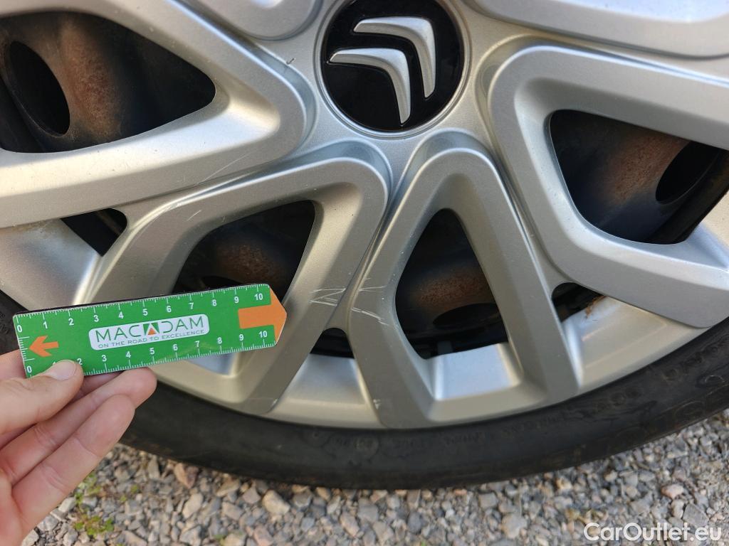  Citroen  Berlingo CITROEN  / 2018 / 4P / monovolumen compacto Talla M BlueHDi 100 S&S LIVE PACK #53