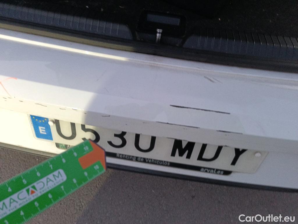  Volkswagen  Golf  VOLKSWAGEN / 2020 / 5P / berlina con portón Life 2.0 TDI 85kW (115CV) DSG #14