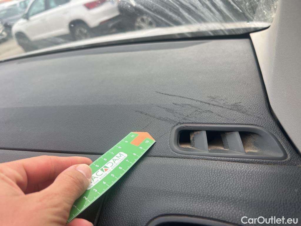  Peugeot  RIFTER PEUGEOT  / 2018 / 5P / monovolumen compacto Active Pack Standard BlueHDi 73kW #27