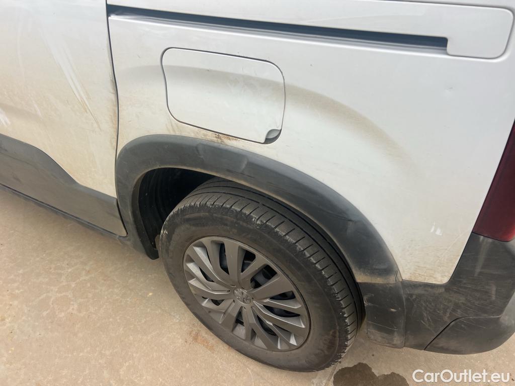  Peugeot  RIFTER PEUGEOT  / 2018 / 5P / monovolumen compacto Active Pack Standard BlueHDi 73kW #44