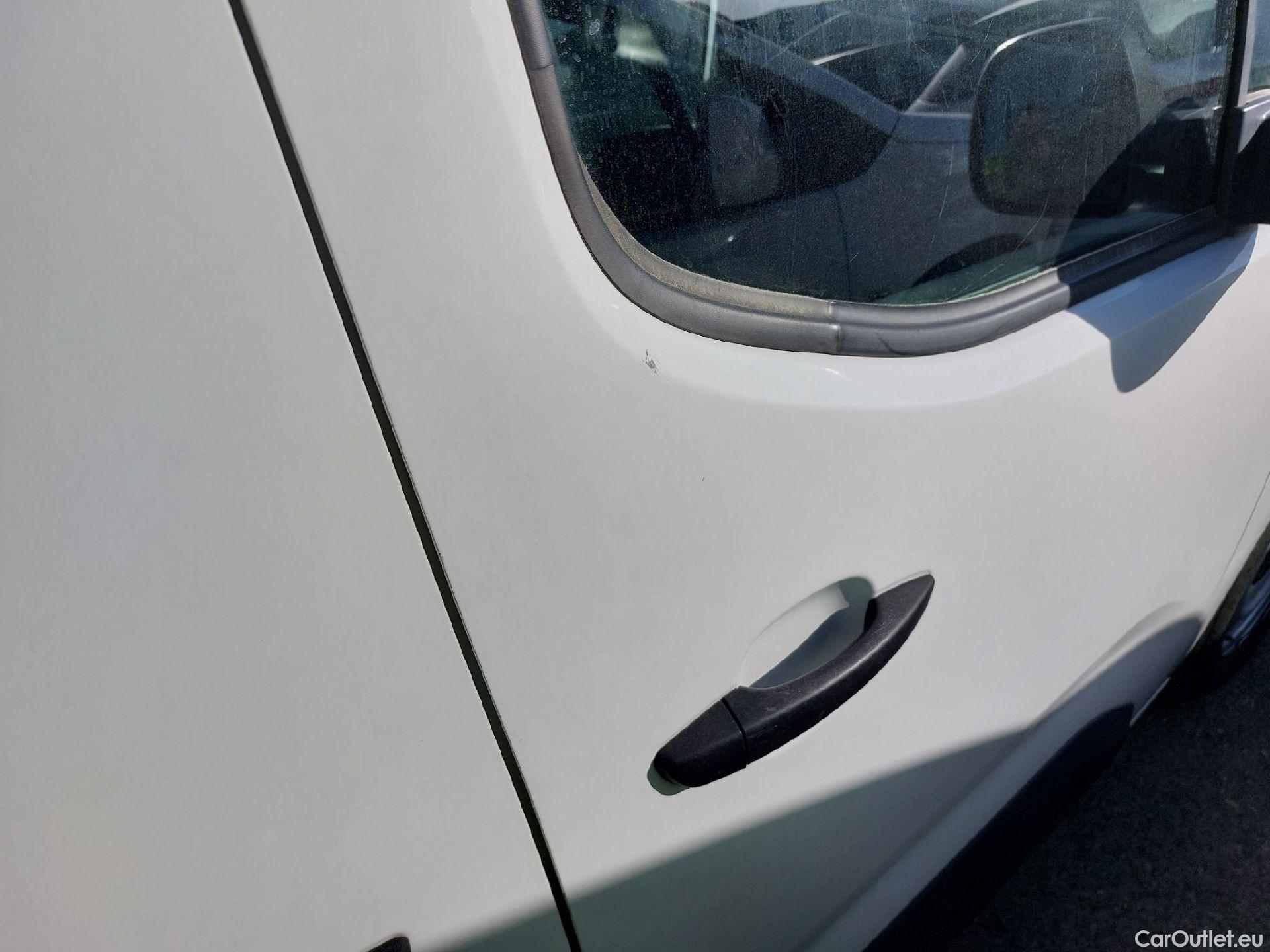  Opel  Combo OPEL  / 2018 / 3P / furgón derivado de turismo 1.5 TD 75kW (100CV) Express L H1 650kg #21