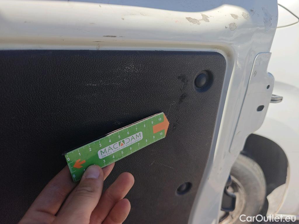  Fiat  Fiorino FIAT  / 2016 / 3P / furgón derivado de turismo Cargo Base 1.3 Mjet 59kW (80CV) E6 #58