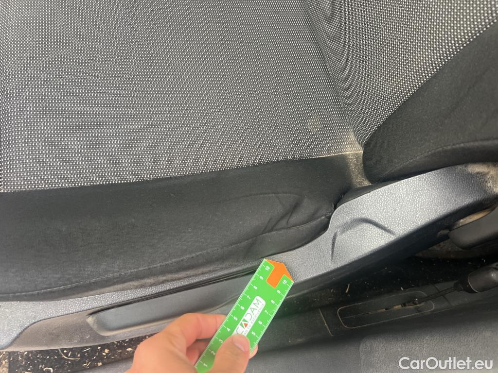  Peugeot  RIFTER PEUGEOT  / 2018 / 5P / monovolumen compacto Active Pack Standard BlueHDi 73kW #40