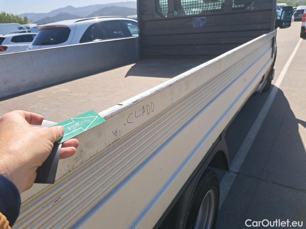  Ford  Transit FORD  / 2013 / 2P / chasis cabina 350 96kW L4 Trend Propulsión Trasera #69