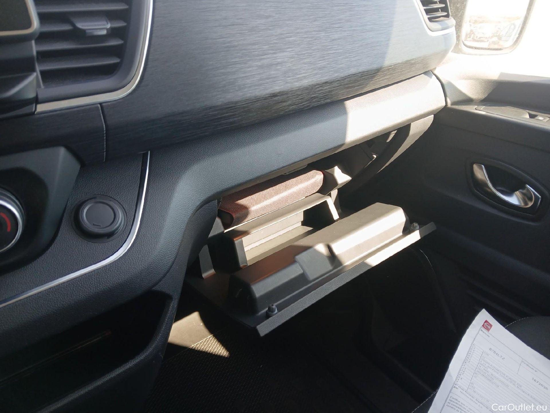  Nissan  NV300 NISSAN  / 2021 / 4P / monovolumen Combi 9 2.0dCi 110kW L1H1 1T Comfort #1